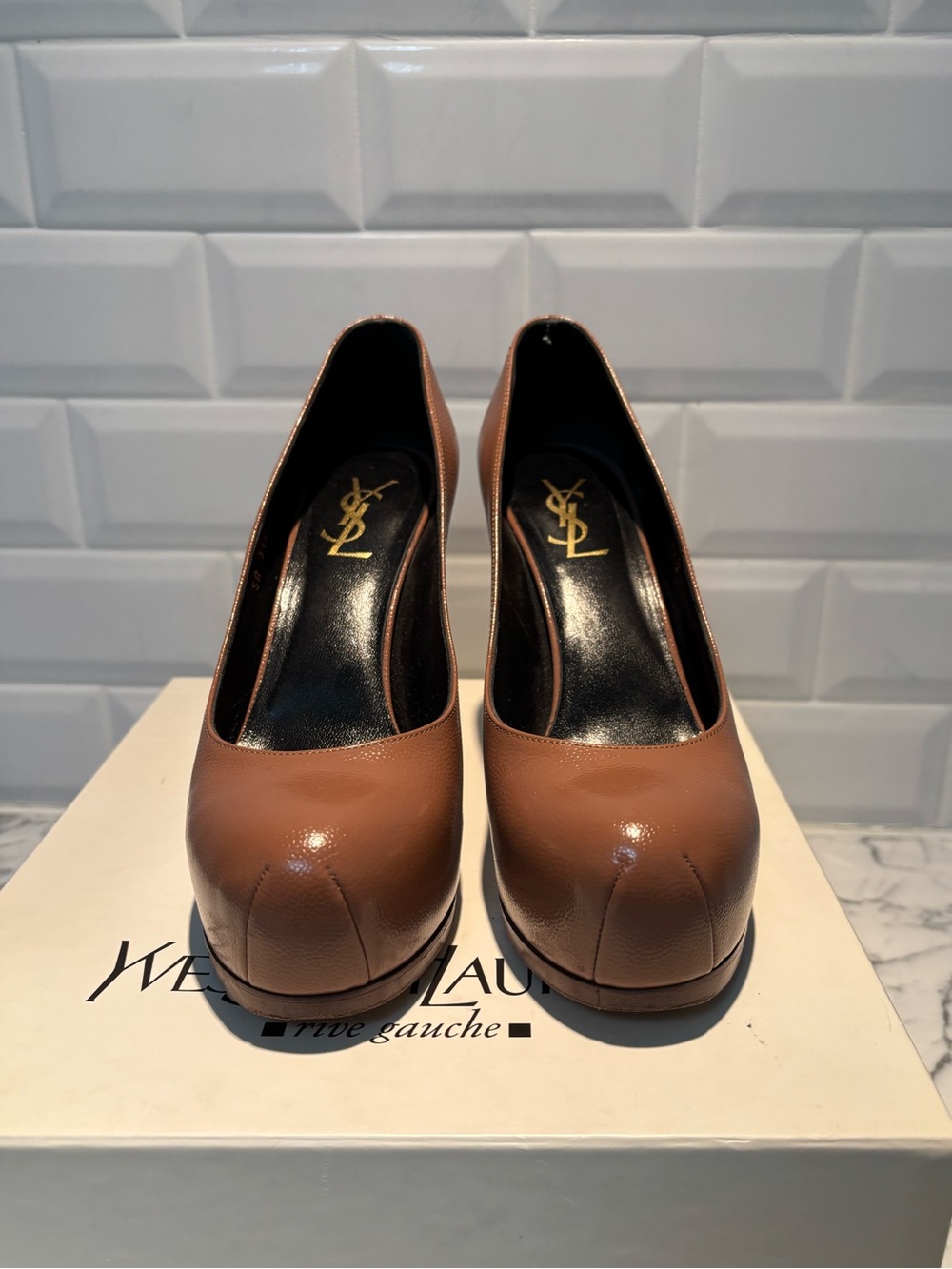 Saint Laurent Tan Leather Platform Pumps